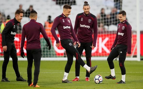 Image for West Ham would make huge mistake by extending Carroll contract